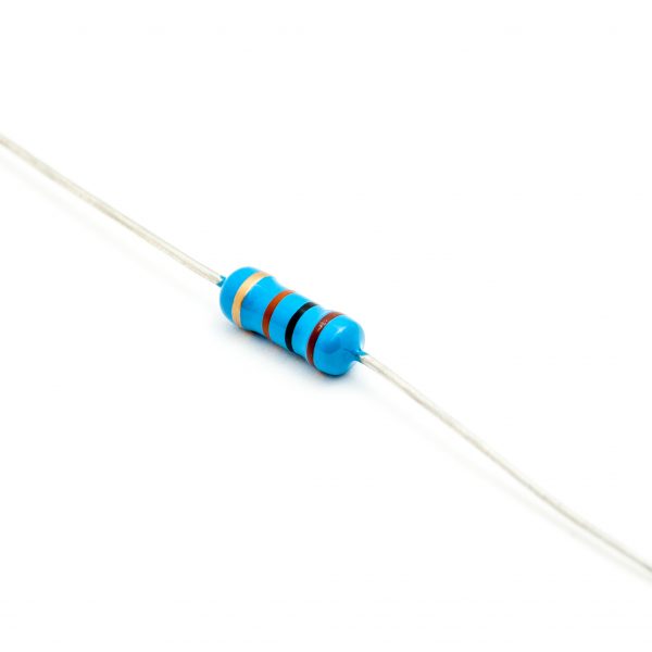 0044-upornik-10ohm